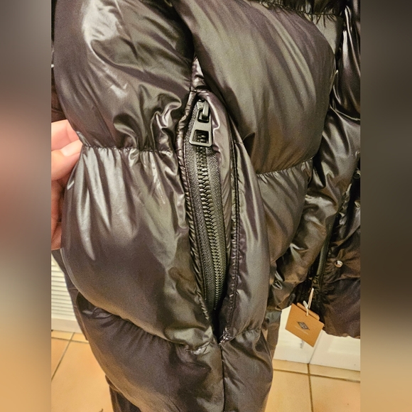 Wantdo Hooded Puffer Jacket- Long Quilted Medium NWT - Picture 12 of 16